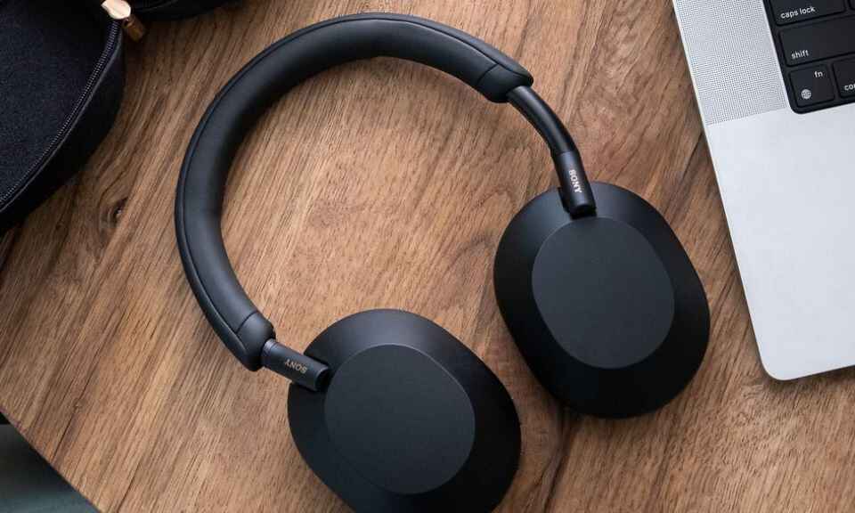 Sony WH-1000XM5 headphones